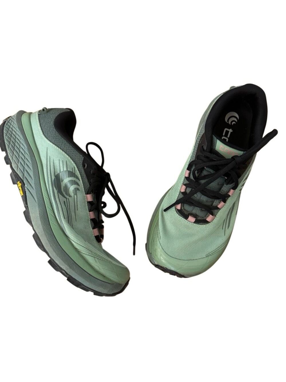Topo Athletic Trail Pursuit Sneakers in Sage Fossil Green Women’s Size 7